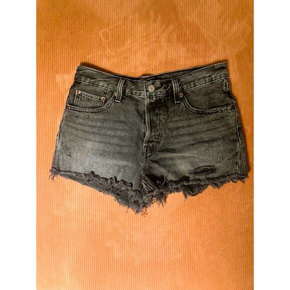 Levis 501 Distressed Black Denim Shorts - Size 28 - Picture 1 of 8
